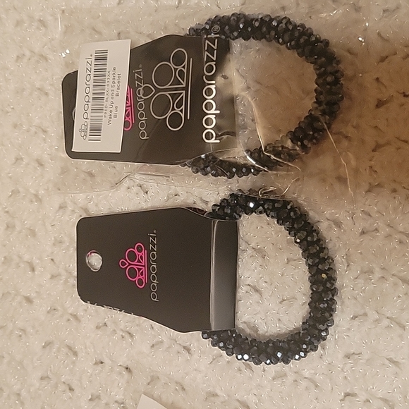 Paparazzi ladies bracelets. NWT. BUNDLED (3pcs) - Picture 2 of 7